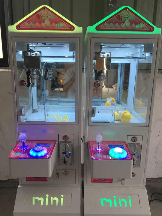Mini Máquina de Grúa de Garras - Arcade Toy Claw Vending Machine reseña y precio